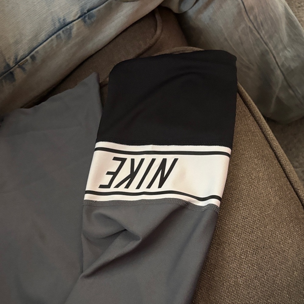 Nike Gray Athletic Leggings with Black Swoosh - Picture 3 of 4